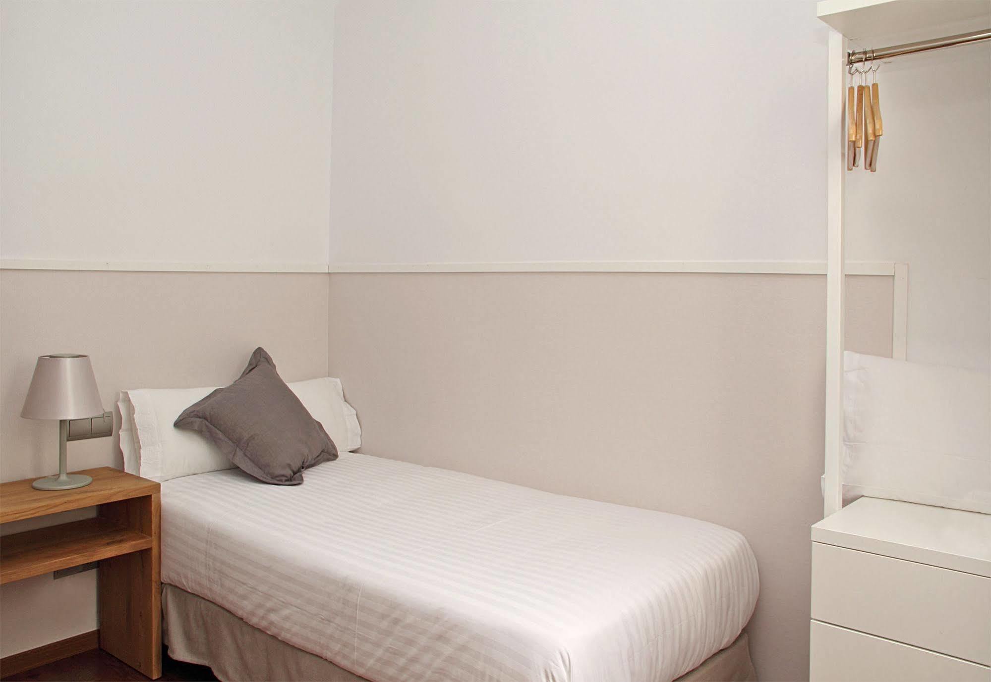 เอ็มเอช อพาร์ตเมนท์ เซ็นเตอร์ Apartment บาร์เซโลนา ภายนอก รูปภาพ