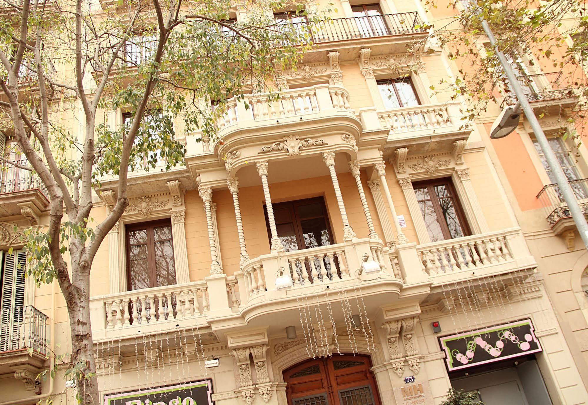 เอ็มเอช อพาร์ตเมนท์ เซ็นเตอร์ Apartment บาร์เซโลนา ภายนอก รูปภาพ