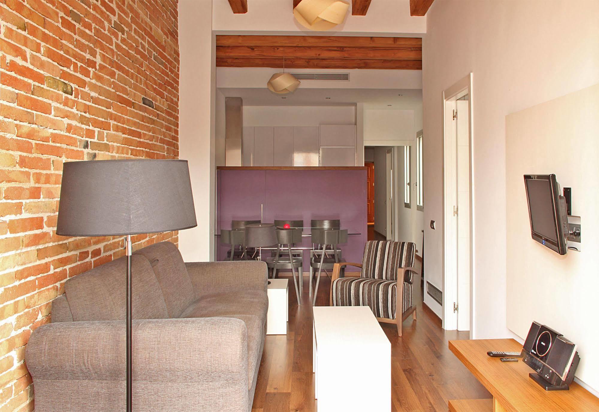 เอ็มเอช อพาร์ตเมนท์ เซ็นเตอร์ Apartment บาร์เซโลนา ภายนอก รูปภาพ
